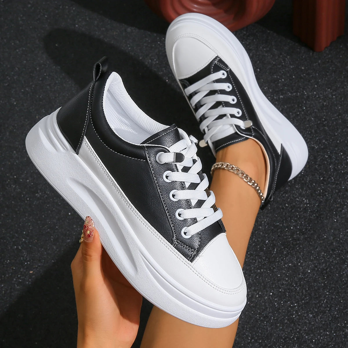 Women White Sneakers Autumn Lace Up Thick Bottom Casual Flats Anti-slip Outdoor Walking Sports Board Shoes Sapatos Femininos