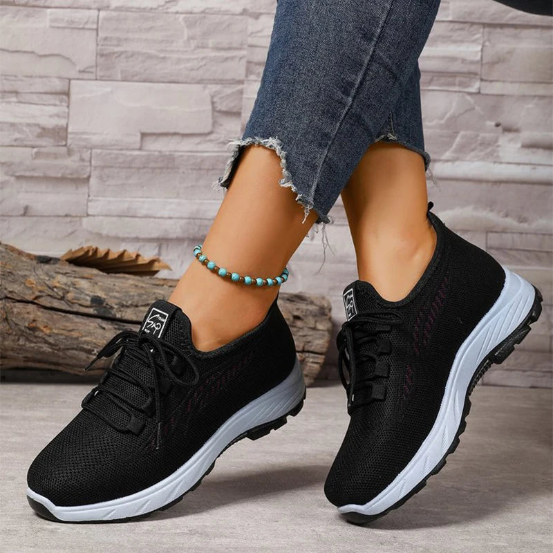 Fleece Lining Warm Sneakers for Women Winter Comfortable Light Plus Size Women's Sports Shoes Soft Sole Lace Up Cotton Shoes
