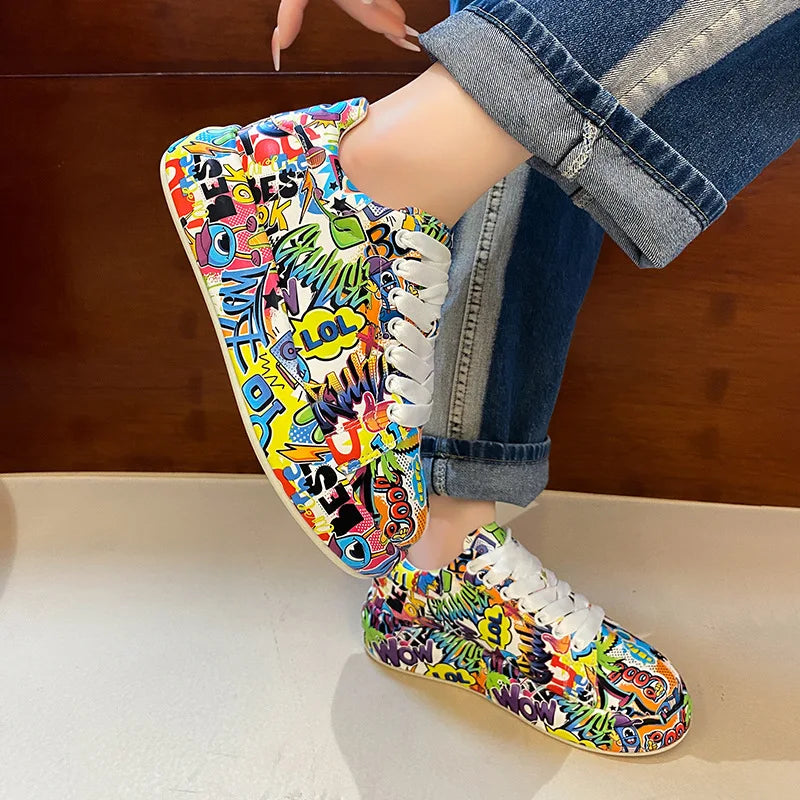 2024 Fashion Women's Casual Sneakers New Painted Graffiti Lace Up Sports Shoes for Women Flat Pu Leather Ladies Running Shoes