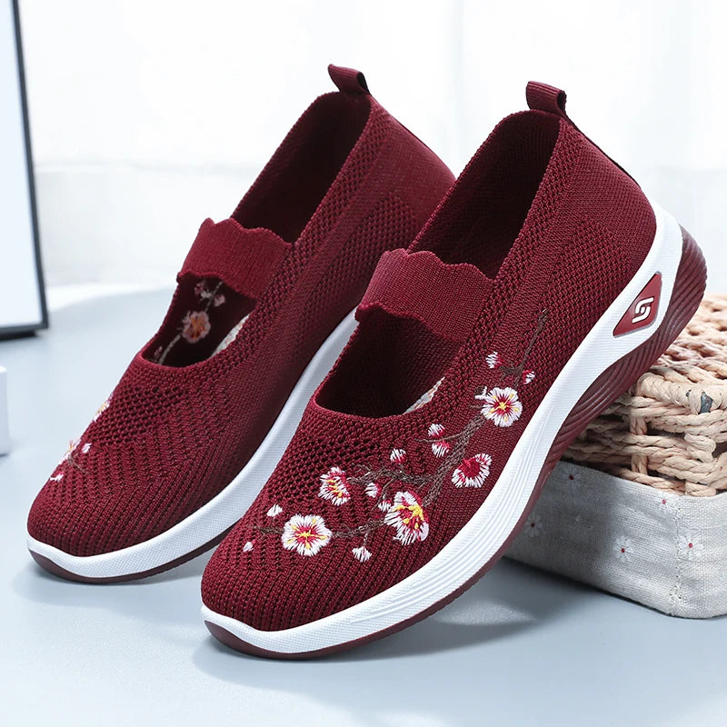 Women's Ethnic Embroidered Athletic Shoes Fashion Breathable Lightweight Non-Slip Running Walking Sneakers for Outdoor Sports