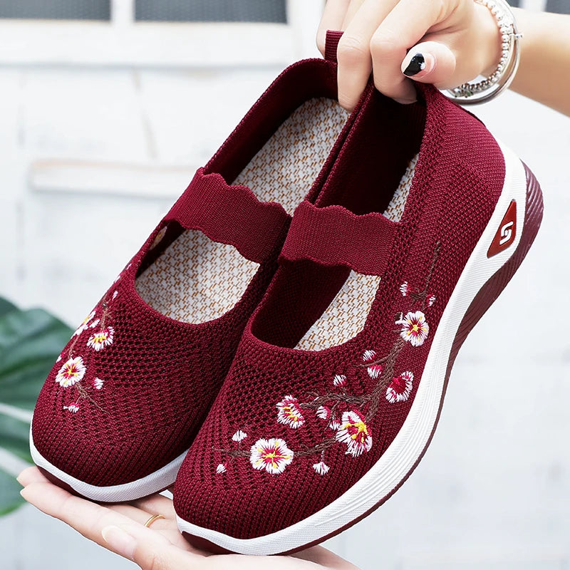 Women's Ethnic Embroidered Athletic Shoes Fashion Breathable Lightweight Non-Slip Running Walking Sneakers for Outdoor Sports