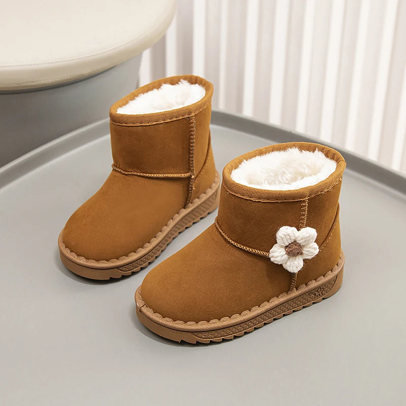 Girl's Winter Snow Boots Appliques Furry Platform Suede Kids Short Boot Four Colors Flexiable Non-slip Warm Chic Children Boot