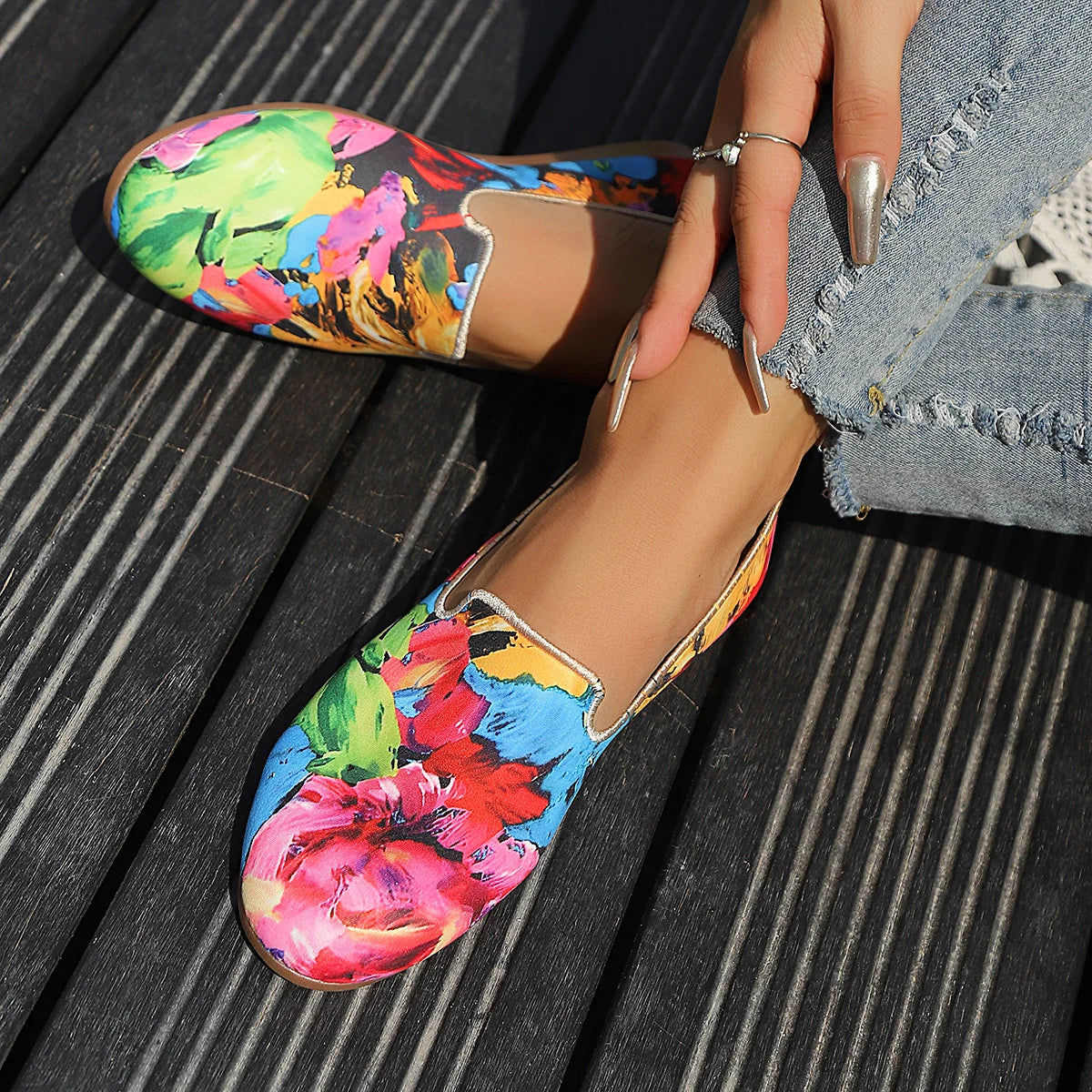 1 pair of colorful flat shoes, round-toe comfortable walking shoes, loafers with vibrant dopamine colors full of energy.