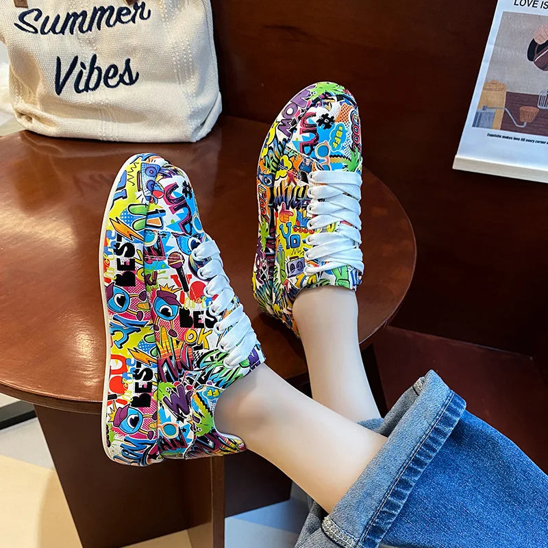 2024 Fashion Women's Casual Sneakers New Painted Graffiti Lace Up Sports Shoes for Women Flat Pu Leather Ladies Running Shoes
