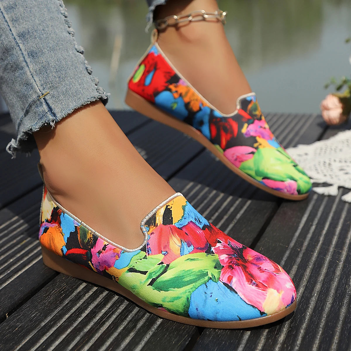 1 pair of colorful flat shoes, round-toe comfortable walking shoes, loafers with vibrant dopamine colors full of energy.