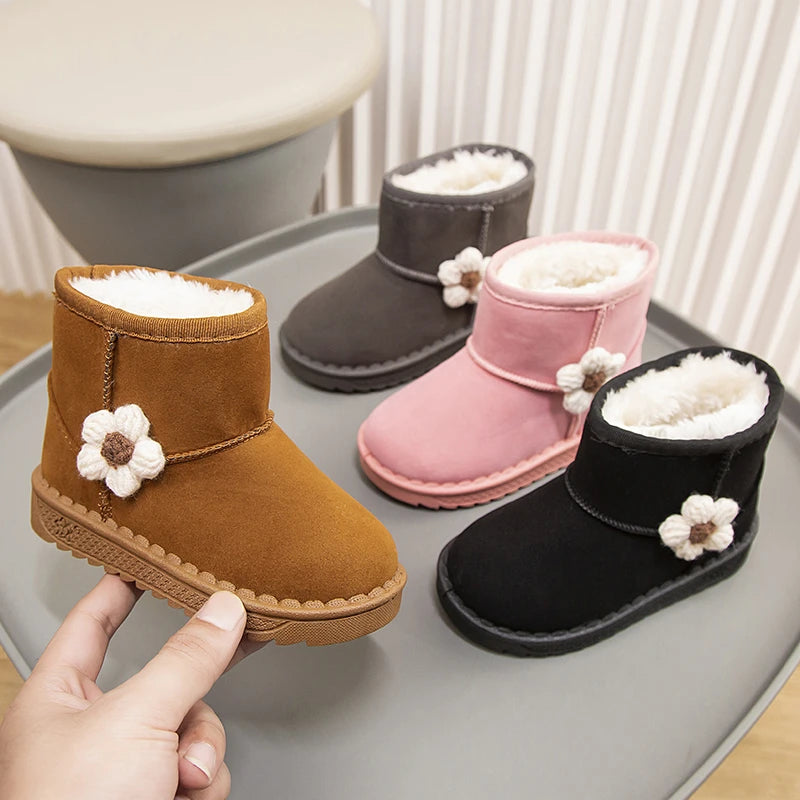 Girl's Winter Snow Boots Appliques Furry Platform Suede Kids Short Boot Four Colors Flexiable Non-slip Warm Chic Children Boot